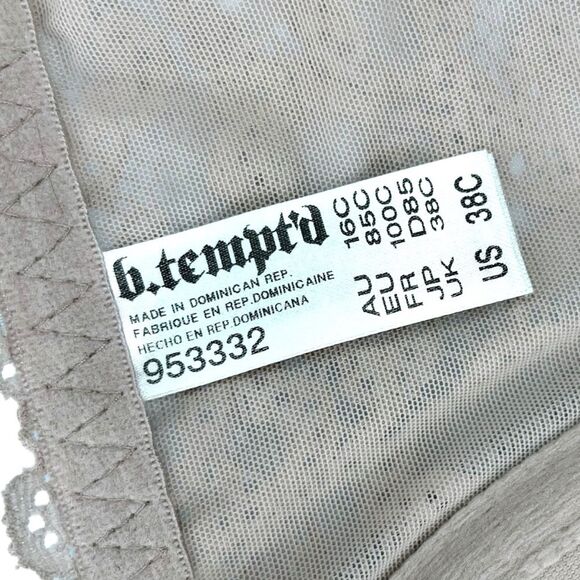 Set of TWO B.Tempt'd by Wacoal b.charming Lace Racerback T-Shirt Bra sz 38C bras - Picture 9 of 9